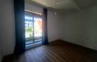 ​Oportunitate: Apartament cu 2 camere la etajul 3, finisaje de calitate - 12