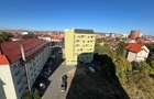 Apartament 3 camere decomandat, zona Parc Sub Arini