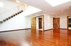 Apartament duplex cu 3 camere langa parc | garaj si boxa