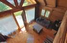 Cabana + 933mp teren zona Sura Mare