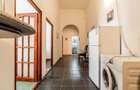 Apartament ultracentral cu 3 camere plus un bonus Comision 0 - 4