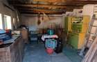 Casa pe un nivel renovata,curte individuala teren 780mp - 17