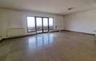 Apartament spatios si cu potential in Andrei Muresanu - 2