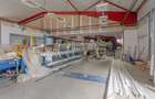 Doua hale / spatiu industrial + birouri 5000 mp / Sector 4 - 8
