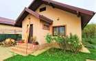 Casa indivduala pe parter - 3 camere -Corbeaca, strada Caisului padure - 2