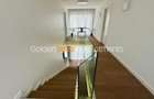 Vila complex privat Erou  Iancu Nicolae