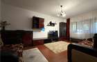 Inchiriez apartament 3 camere, decomandat, Zona Nicolina - Podu Ros - 1