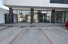 Spatiu comercial mare - Crangasi (aproape de piata, metrou) - 10