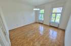 Birou de inchiriat - Piata Sinaia - 3 Camere-86 MP- Etaj 1- Centrala-700 Euro ! - 1