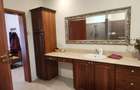 Casa in Ghimbav, 8 camere, S+P+M, SU 300 mp, teren 736 mp, libera la vanzare! - 12