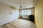 Apartament 3 camere, semidecomandat, 52mp - zona Sagului - 1