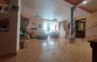 Casa individuala cu piscina. P+1+M. zona foarte buna - 36