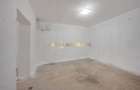 Spatiu comercial | 340 mp | Lift marfa | Curent electric trifazic