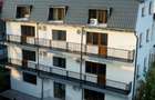 Vila de închiriat 8 camere si 8 grupuri sanitare Timpuri Noii - 1