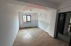 Apartament cu 3 camere de vânzare în zona Central - 8
