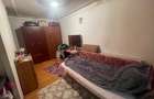 Garsoniera, in bloc de apartamente, zona Podu de Piatra