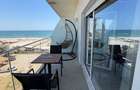 Studio Lux prima linie la mare in White Tower Mamaia - 10