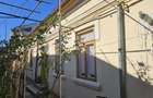 Locuinta Parter+185mp curte, renovata 2001, Braila Str. Plevna  - 2