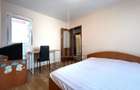 Apartament cu 3 camere, 2 băi și loc de parcare în curte – Turnișor