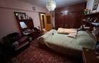 Apartament cu 3 camere de vanzare et. 2,  zona Sud. - 4