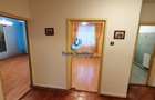 Apartament 3 camere, 2 bai, boxa, parter inalt, zona 1 Mai - 2