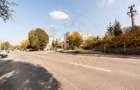 Teren stradal pe colț - Ideal afacere - front stradal mare - 11