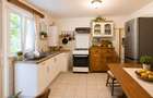 Casa | Zona Centrală | Str. Ștefan cel Mare | Curte comună | 52.000 € - 3