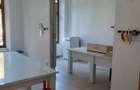 Cladire mixta cu spatii la parter si numeroase incaperi -central - 5