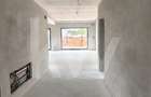 Apartament cu gradina 4 camere 3 bai