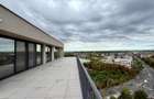 Penthouse cu 4 camere // terasă 70 mp / 200 mp / 3 parking / Straulesti
