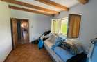 Casa demisol + parter de vanzare in Sat Vadu Rosca - Vulturu - 9
