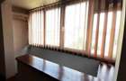 Vând apartament 3 camere, mobilat și utilat. Vedere panoramică unica a Capitalei - 2