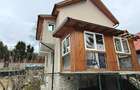 Vila D+P+E de vanzare in Azuga - 1