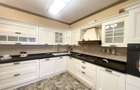 Vila 7 camere**Lake view**Ponton privat**Piscina**Teren 933 MP//Balotesti - 14
