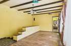 Casă cu 4 camere în zona Parneava - 10