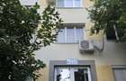 Chisinau stradal, vedere spate, dec, partial renovat, parculet, 1977 reabilitat - 10