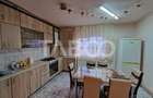 Apartament decomandat 3 camere 74 mpu 2 balcoane lift Terezian Sibiu - 2