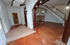 Piata Unirii, Calea Calarasilor, Hala Traian, PROPRIETAR, vand casa P+M, 4 cam. - 7