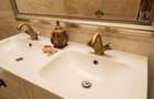 Londra etj 1- cu 2 balcoane in vila P+2- Apartament in vila - 2