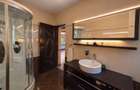 Vilă elegantă, 7 camere, cu sală de fitness și saună — Bucium, Iași