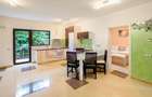 Apartament cu 3 camere, gradina 100 mp - zona Moldoveanu - 1