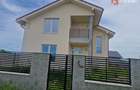 Casa cu 5 camere, 617 mp teren, Mosnita Veche - 1