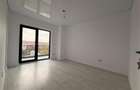 Apartament cu 3 camere, 2 bai Bloc nou Nicolina, et. intermediar - 12