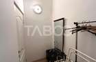 Apartament cu 2 camere - luminos si spatios - etaj 1 - Piata Schiller - 13