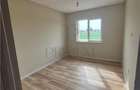 Duplex pe parter - 3 dormitoare - zona foarte buna - gata de mutat - 10