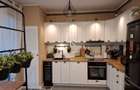 Casa insiruita, complet mobila si utilata, gradina, parcare, zona Sesul de Sus! - 2