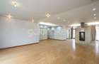Apartament penthouse cu 4 camere | 2 garaje | spatii generoase - 3