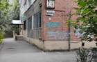 Vand apartament str. Gheorghe Lazar 19 , ap.1, 2 camere, baie, bucatarie ,parter - 6