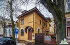Vila de vanzare  - Zona Victoriei | Pretabil birouri, clinica sau rezidential - 1