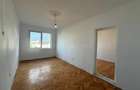 Apartament spatios, 2 camere, etaj 3,  49 mp utili, zona Soarelui - 1